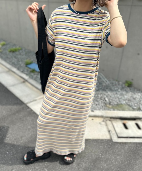 mi via loca(ミヴィアロカ)の「【2WAY】マルチボーダーテレコ半袖ワンピース(ワンピース・レディース・ブラック系/ブルー系/ピンク系・FREE)」の5枚目の写真