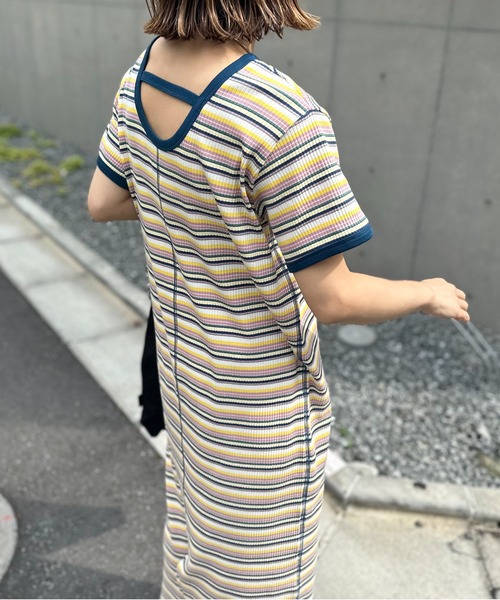 mi via loca(ミヴィアロカ)の「【2WAY】マルチボーダーテレコ半袖ワンピース(ワンピース・レディース・ブラック系/ブルー系/ピンク系・FREE)」の7枚目の写真