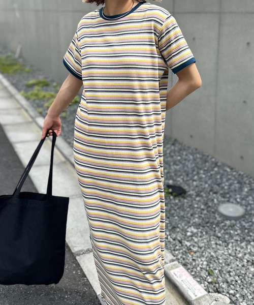 mi via loca(ミヴィアロカ)の「【2WAY】マルチボーダーテレコ半袖ワンピース(ワンピース・レディース・ブラック系/ブルー系/ピンク系・FREE)」の6枚目の写真