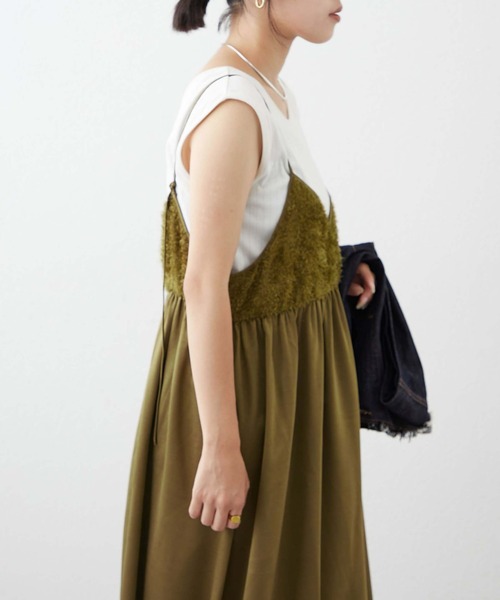 CIAOPANIC TYPY（チャオパニックティピー）の「2WAYフェザー切替ナイロンキャミワンピース（ワンピース・レディース・カーキ/ブラック/オフホワイト・ONE SIZE）」の22枚目の写真