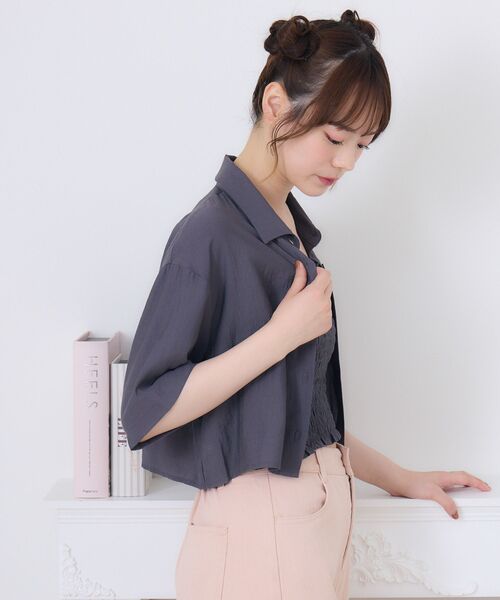 ems excite（エムズエキサイト）の「プレート付きシャツ＆キャミSET（シャツ/ブラウス・レディース・ナチュラル/ブルー/ダークグレー・FREE）」の19枚目の写真