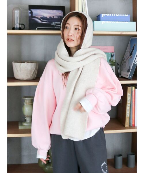 Ungrid(アングリッド)の「フードニットマフラー(マフラー・レディース・アイボリー/ライトグレー・FREE)」の9枚目の写真