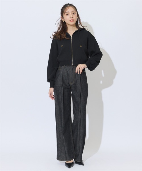 AND COUTURE(アンドクチュール)の「タックワイドデニムパンツ(デニムパンツ・レディース・ダークブルー/ブラック/ブルー・MEDIUM/SMALL)」の18枚目の写真