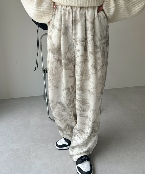 Ada.（エイダ）の「ニュアンス 水彩タッチデザイン イージーワイドパンツ（その他パンツ・レディース・ホワイト/ブラック・FREE）」の3枚目の写真
