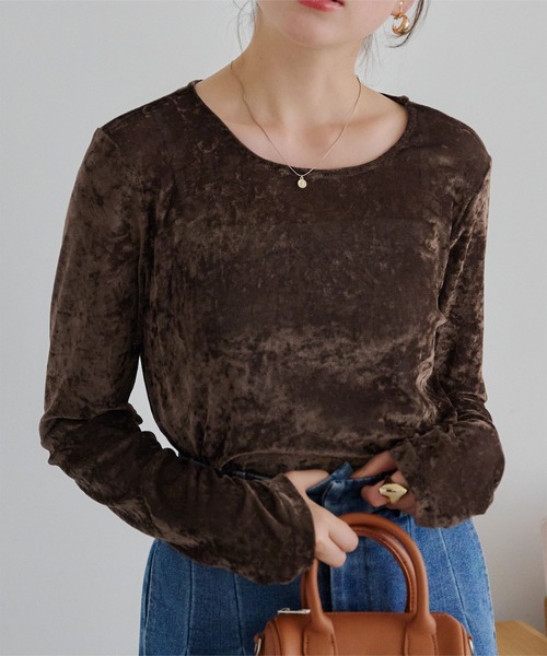 titivate(ティティベイト)の「シャーリング袖シアーベロアトップス(Tシャツ/カットソー・レディース・ベージュ/ブラック/ブラウン・M)」の6枚目の写真