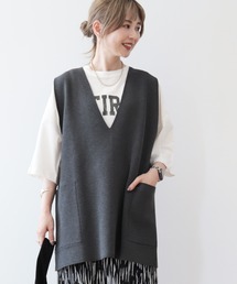 ＶネックＷポケットニットベスト