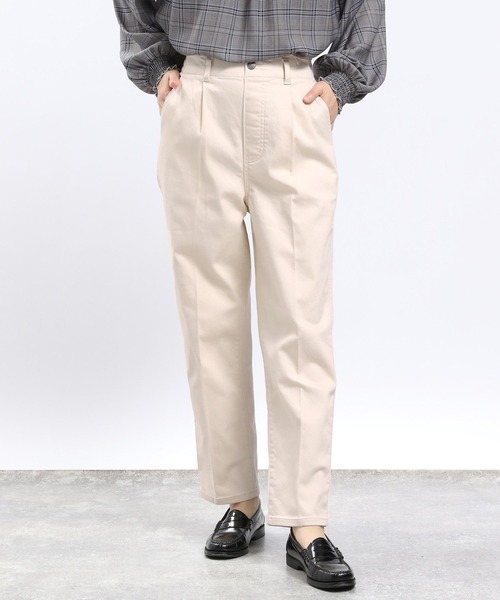 GLOBAL WORK Smile Seed Store（グローバルワーク スマイルシードストア）の「デニムタックテーパード/115994（デニムパンツ・レディース・ライトブルー/ブラック/ブルー/アイボリー・X-LARGE/LARGE/MEDIUM/SMALL）」の5枚目の写真