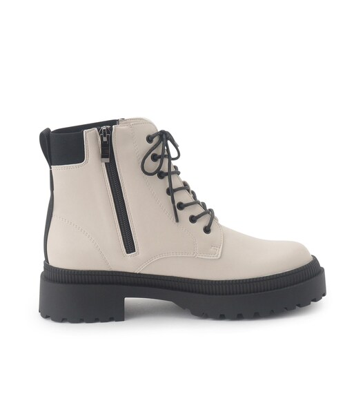 SHOO・LA・RUE（シューラルー）の「◆旬なコーデが決まる！レースアップブーツ（ブーツ・レディース・アイボリー/ブラック・45/35）」の9枚目の写真