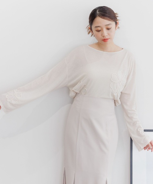 mysty woman（ミスティウーマン）の「フラワーコード刺繍プルオーバー　150087（Tシャツ/カットソー・レディース・オフホワイト/チャコールグレー/ブラック・FREE）」の9枚目の写真