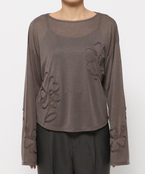 mysty woman（ミスティウーマン）の「フラワーコード刺繍プルオーバー　150087（Tシャツ/カットソー・レディース・オフホワイト/チャコールグレー/ブラック・FREE）」の10枚目の写真