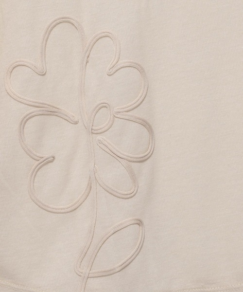 mysty woman（ミスティウーマン）の「フラワーコード刺繍プルオーバー　150087（Tシャツ/カットソー・レディース・オフホワイト/チャコールグレー/ブラック・FREE）」の17枚目の写真