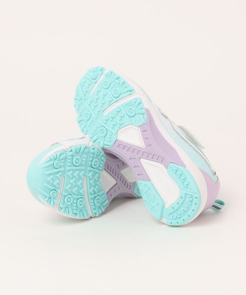 MAD FOOT（マッドフット）の「MADFOOT! マッドフット キッズ 防水スポーツシューズ【幅広3E】スニーカー ストラップ 240010（スニーカー・キッズ・ブラック/レッド系その他/グリーン系その他/サックスブルー・19.0cm/19.5cm/20.0cm/20.5cm/21.0cm/21.5cm/22.0cm/22.5cm/23.0cm/23.5cm/24.0cm）」の6枚目の写真