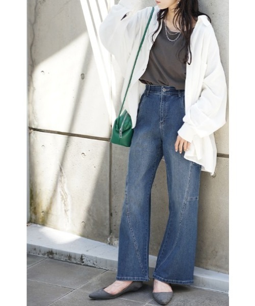 HUG.U(ハグユー)の「最強シルエット ストレッチデニムパンツ(デニムパンツ・レディース・ブルー系/ネイビー系/ワンウォッシュ・L/M/S/LL)」の8枚目の写真