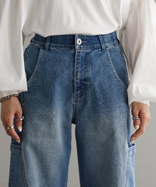 HUG.U(ハグユー)の「最強シルエット ストレッチデニムパンツ(デニムパンツ・レディース・ブルー系/ネイビー系/ワンウォッシュ・L/M/S/LL)」の14枚目の写真