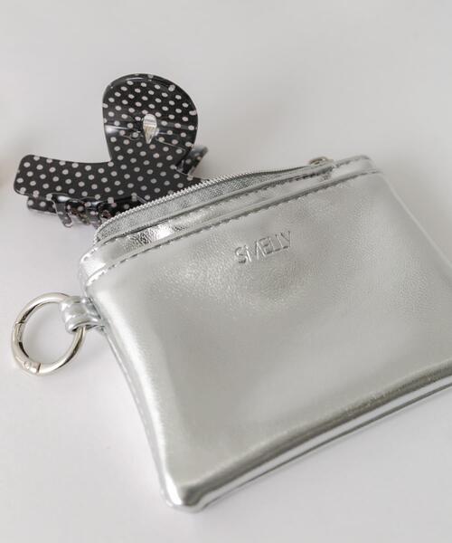 SMELLY（スメリー）の「マルチミニポーチ（ポーチ・レディース・シルバー/イエロー系その他/ブラック/ゴールド/ブルー・-）」の6枚目の写真