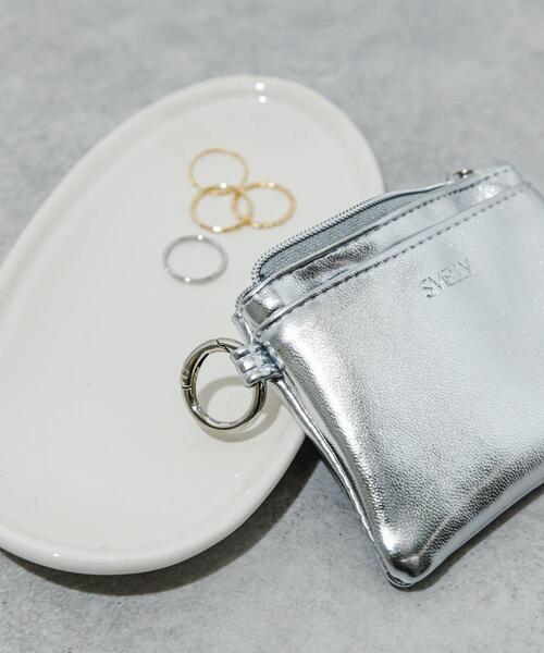 SMELLY（スメリー）の「マルチミニポーチ（ポーチ・レディース・シルバー/イエロー系その他/ブラック/ゴールド/ブルー・-）」の8枚目の写真