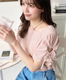 moment+（モーメントプラス）の「ハートアイレットスリーブホルタースクエアネック半袖プルオーバー（シャツ/ブラウス）」