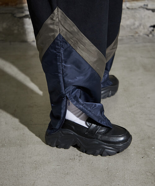 CIAOPANIC（チャオパニック）の「【mi-ry by CIAOPANIC】ナイロン切り替えパンツ（その他パンツ・レディース・ブラック/オリーブ・LARGE/MEDIUM）」の20枚目の写真