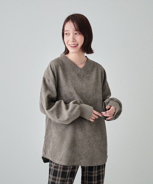 Cutie Blonde（キューティーブロンド）の「◆【S-LL/体型カバー】異素材コーデュロイトップス（Tシャツ/カットソー・レディース・グリーン系/ブラウン系その他/アイボリー・04/03/02/01）」の12枚目の写真