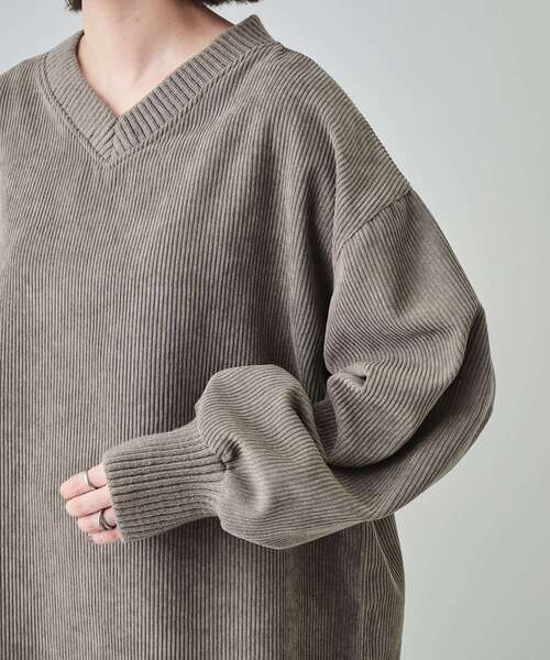 Cutie Blonde（キューティーブロンド）の「◆【S-LL/体型カバー】異素材コーデュロイトップス（Tシャツ/カットソー・レディース・グリーン系/ブラウン系その他/アイボリー・04/03/02/01）」の20枚目の写真