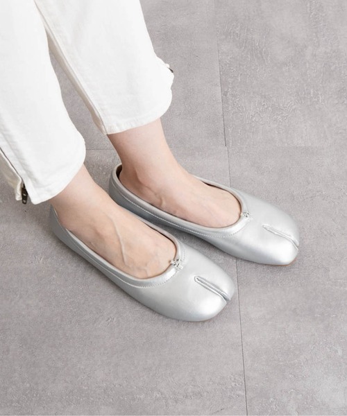 Fabby fabby（ファビィーファビィー）の「足袋パンプス（パンプス・レディース・シルバー/ブラック・SMALL/LARGE/MEDIUM）」の22枚目の写真