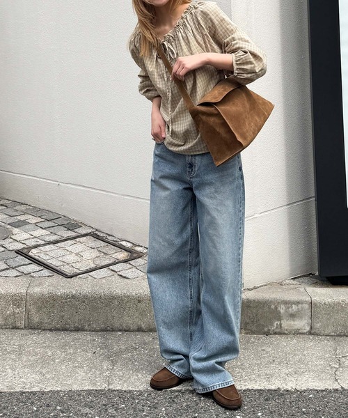 CANAL JEAN(キャナルジーン)の「diggity スウェードフラップショルダーバッグ(ショルダーバッグ・レディース・キャメル・ONE SIZE)」の10枚目の写真