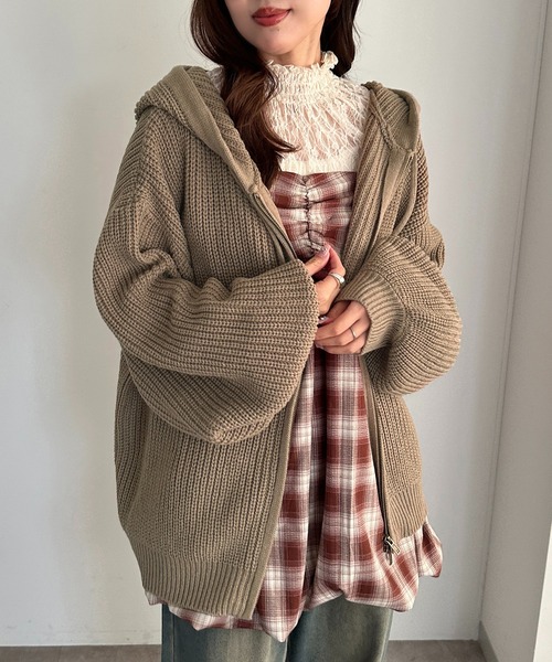 apres jour mignon(アプレジュールミニョン)の「ニットパーカー【ZOZOTOWN限定アイテム】(ニット/セーター・レディース・ブラック/アイボリー/ベージュ/レッド・X-LARGE/フリー)」の16枚目の写真