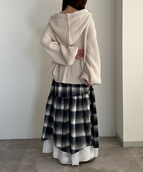 apres jour mignon(アプレジュールミニョン)の「ニットパーカー【ZOZOTOWN限定アイテム】(ニット/セーター・レディース・ブラック/アイボリー/ベージュ/レッド・X-LARGE/フリー)」の9枚目の写真