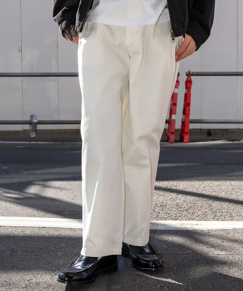 Subciety(サブサエティ)の「2tack wide balloon pants(チノパンツ・メンズ・ナチュラル/ダークネイビー/ブラック/オフホワイト・マルチサイズ)」の2枚目の写真