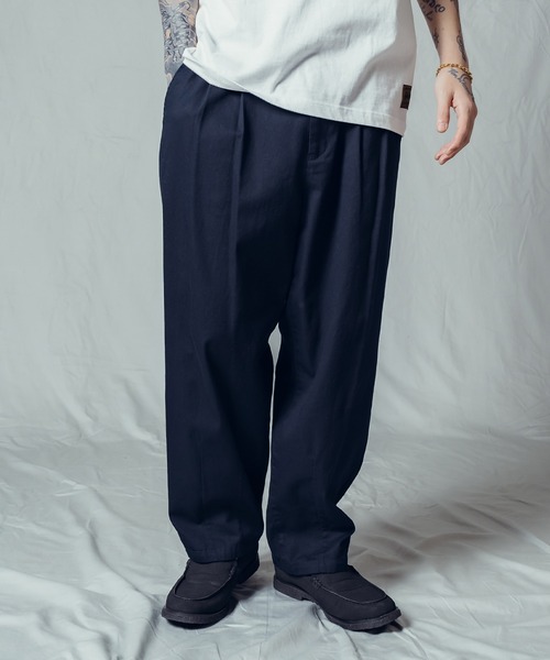 Subciety(サブサエティ)の「2tack wide balloon pants(チノパンツ・メンズ・ナチュラル/ダークネイビー/ブラック/オフホワイト・マルチサイズ)」の16枚目の写真
