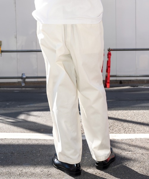 Subciety(サブサエティ)の「2tack wide balloon pants(チノパンツ・メンズ・ナチュラル/ダークネイビー/ブラック/オフホワイト・マルチサイズ)」の21枚目の写真
