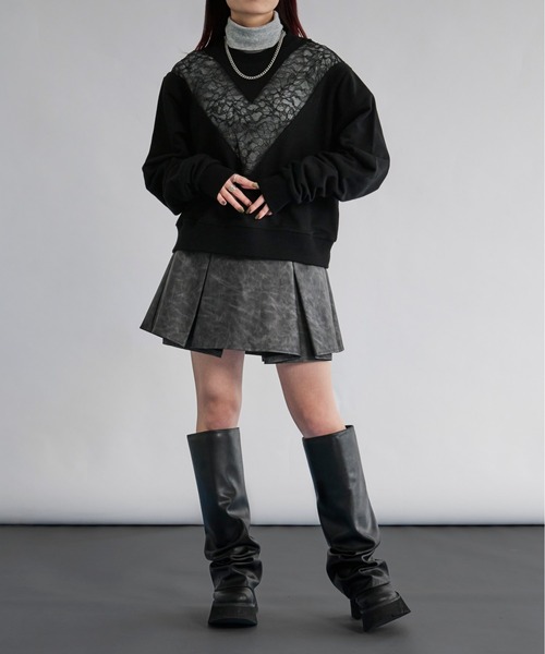 Ellno de Mavie（エルノデメヴィ）の「Vレースキリカエスウェット（スウェット・レディース・ブルー/ブラック・FREE）」の5枚目の写真