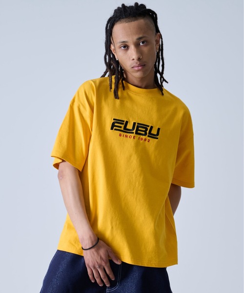 FUBU（ フブ）の「FUBU フブ ブランド ロゴ 刺繍 アメカジ クルーネック オマージュ 半袖 Tシャツ ティーシャツ（Tシャツ/カットソー・メンズ・ホワイト/ブラック/イエロー・M/L/XL/XXL）」の3枚目の写真
