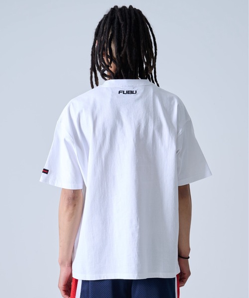 FUBU（ フブ）の「FUBU フブ ブランド ロゴ 刺繍 アメカジ クルーネック オマージュ 半袖 Tシャツ ティーシャツ（Tシャツ/カットソー・メンズ・ホワイト/ブラック/イエロー・M/L/XL/XXL）」の13枚目の写真