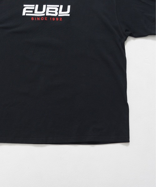 FUBU（ フブ）の「FUBU フブ ブランド ロゴ 刺繍 アメカジ クルーネック オマージュ 半袖 Tシャツ ティーシャツ（Tシャツ/カットソー・メンズ・ホワイト/ブラック/イエロー・M/L/XL/XXL）」の5枚目の写真