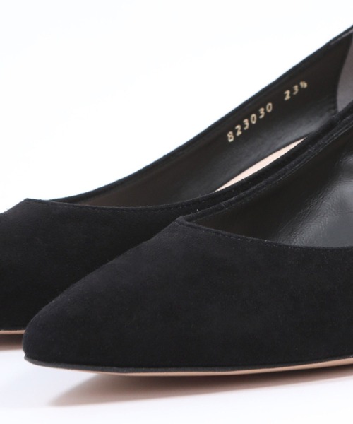 ALUNE（アルネ）の「スティレットローヒールポインテッドﾊﾟﾝﾌﾟｽ（パンプス・レディース・グレイッシュベージュ/パイソン/ブラック系その他/ゴールド/ブラック/ダークブラウン/ネイビー・22.5cm/23cm/23.5cm/24cm/24.5cm）」の19枚目の写真