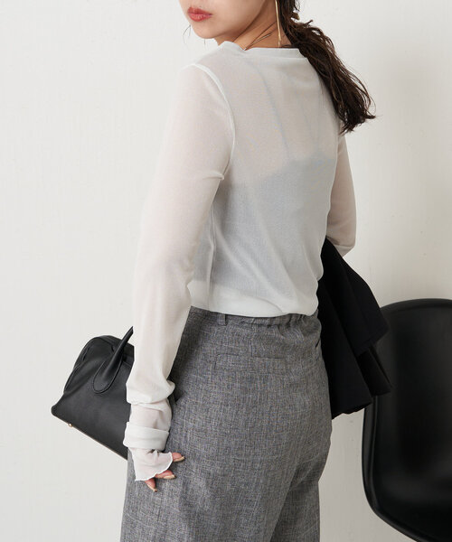 Jena espace merveilleux(ジェナ エスパスメルヴェイユ)の「シアーラメロンT(Tシャツ/カットソー・レディース・ベージュ/ブラック/オフホワイト・FREE)」の5枚目の写真