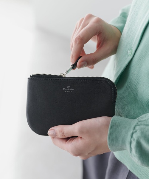STANDARD SUPPLY（スタンダードサプライ）の「スタンダードサプライ / PAL パル / OVAL ZIP WALLET S オーバルジップウォレット S ミニ財布 本革（財布・レディース・ブラック/グレー/ダークグリーン/ライトグレー/ブルーグレー/オリーブ/イエロー/スミクロ/ダークブラウン/ダークグリーン系/コーラルピンク/チャコールグレー/グレイッシュブルー/カーキ・FREE）」の2枚目の写真