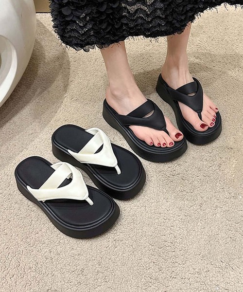 shoes365(シューズスリーシックスファイヴ)の「【shoes 365】厚底トングサンダル (SS)(サンダル・レディース・オフホワイト/ブラック・25.0cm/24.5cm/24.0cm/23.5cm/23.0cm/22.5cm)」の5枚目の写真