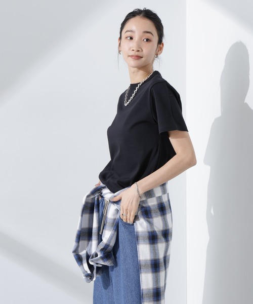 NANO universe(ナノユニバース)の「Anti SmellスムースシルケットクルーネックTシャツ(Tシャツ/カットソー・レディース・ベージュ/ホワイト/ブラック・FREE)」の7枚目の写真