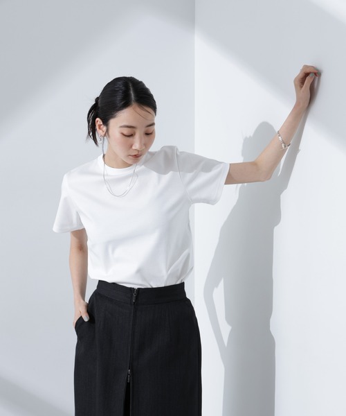 NANO universe(ナノユニバース)の「Anti SmellスムースシルケットクルーネックTシャツ(Tシャツ/カットソー・レディース・ベージュ/ホワイト/ブラック・FREE)」の13枚目の写真