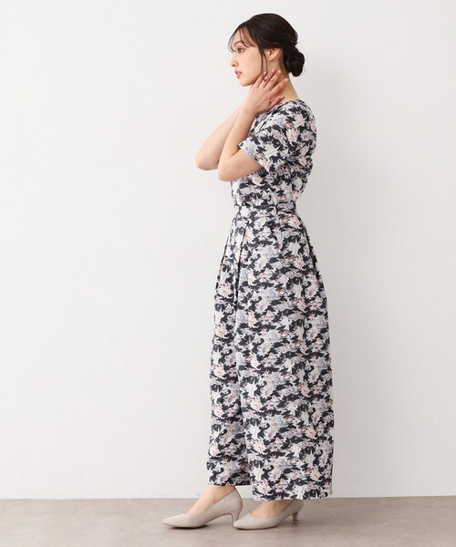 LAURA ASHLEY(ローラアシュレイ)の「【WEB限定/M-LL3サイズ/コットン100%/上下セット/洗える】リヴィエラ柄 セットアップ(セットアップ・レディース・ネイビー系・42/38/40)」の4枚目の写真