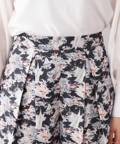 LAURA ASHLEY(ローラアシュレイ)の「【WEB限定/M-LL3サイズ/コットン100%/上下セット/洗える】リヴィエラ柄 セットアップ(セットアップ・レディース・ネイビー系・42/38/40)」の17枚目の写真