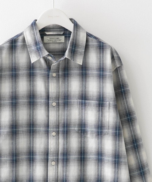 URBAN RESEARCH Sonny Label（アーバンリサーチサニーレーベル）の「吸水速乾リネン混ロングスリーブシャツ（シャツ/ブラウス・メンズ・ブラック系その他/グリーン/ブルー/ネイビー/ブルー系その他・MEDIUM/LARGE/X-LARGE）」の5枚目の写真