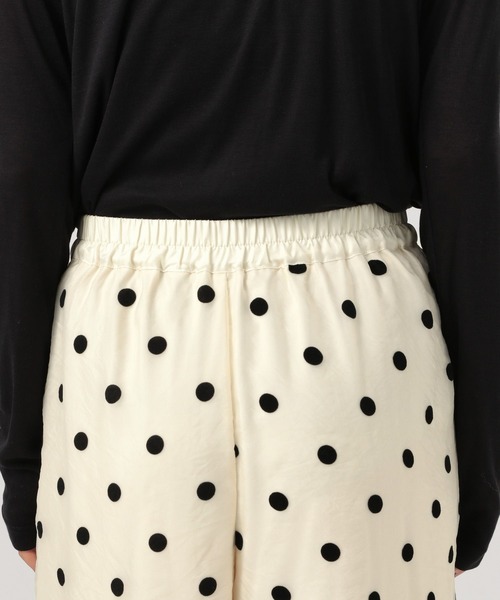 BAYFLOW（ベイフロー）の「[裏地付きで透けにくい]ドットオーガンジーパンツ（その他パンツ・レディース・ブラック/ベージュ/アイボリー・FREE）」の12枚目の写真
