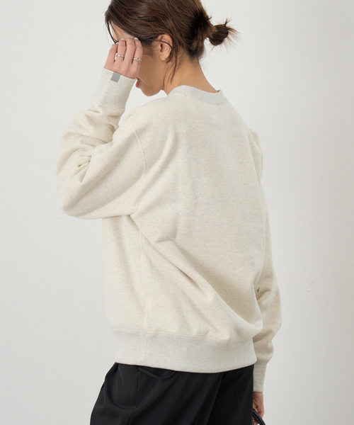 IENA（イエナ）の「LOOPWHEELER for LOWERCASE 別注 ライトツリウラケ ルーズフィットスウェット（スウェット・レディース・グレー/アイボリー・FREE）」の12枚目の写真