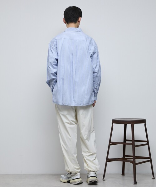 Firsthand（ファーストハンド）の「MA Firsthand/マ ファーストハンド BASICロゴ刺繍 オーバーサイズ ブロードワークシャツ ストライプ / レギュラーカラーシャツ / ダブルポケット 長袖シャツ（シャツ/ブラウス・メンズ・サックスブルー/ホワイト・L/M/MEDIUM/LARGE）」の16枚目の写真
