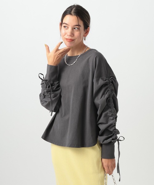 BAYFLOW（ベイフロー）の「シャーリングスリーブロングスリーブT（Tシャツ/カットソー・レディース・ベージュ/チャコール/ピンク・FREE）」の2枚目の写真