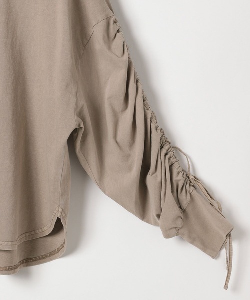 BAYFLOW（ベイフロー）の「シャーリングスリーブロングスリーブT（Tシャツ/カットソー・レディース・ベージュ/チャコール/ピンク・FREE）」の10枚目の写真