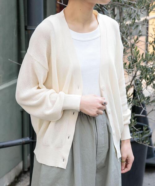 FORK&SPOON(フォークアンドスプーン)の「FORK&SPOON ペーパーニットカーディガン(カーディガン/ボレロ・レディース・オフホワイト/オレンジ系その他/ブラック・1)」の2枚目の写真